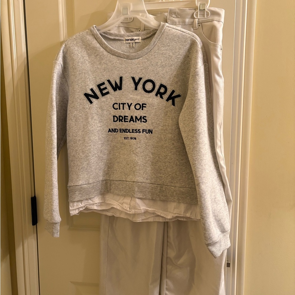 Kensie Girl’s Gray Graphic Sweatshirt and Pants Set